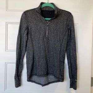 Lululemon half zip size sweatshirt size 6